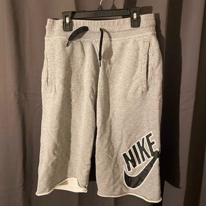 Nike dri-Fit training Shorts Men size Small